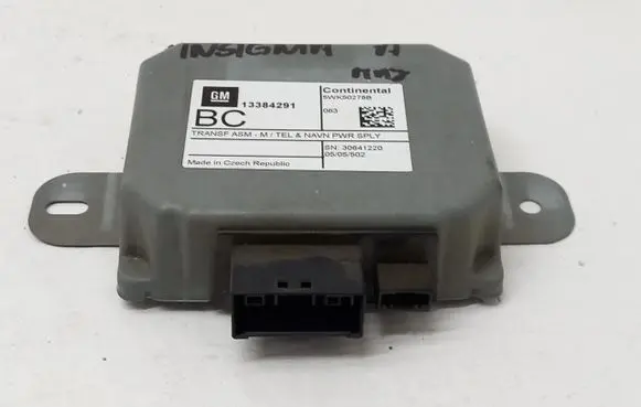 Opel Insignia A Voltage converter/converter module 13384291