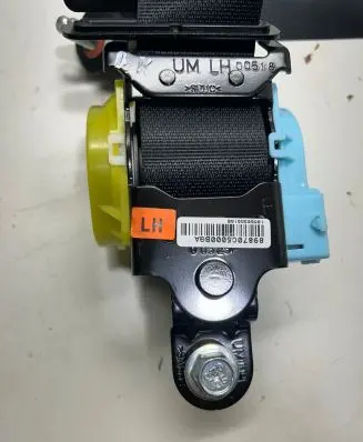 KIA Sorento Third row seat belt 