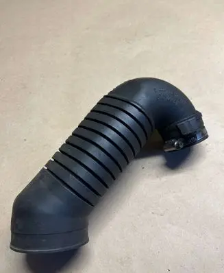 Audi A4 S4 B5 8D Intercooler hose/pipe 8D0129615
