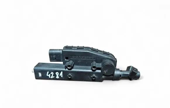 Volvo XC60 Headlight washer spray nozzle 30794322 A2C53249102