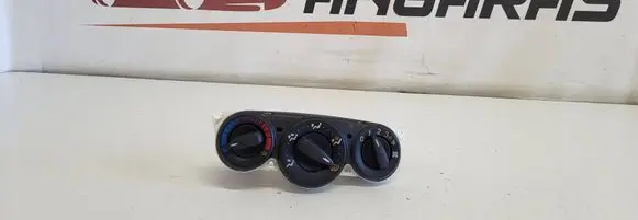 Ford Focus Climate control unit 98AB18C419
