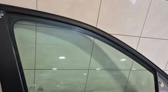 Hyundai i30 Front door window glass four-door DOT618AS2M391 43R001167