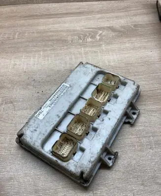 Dodge Caravan Central body control module P04727478AG 04727478AG