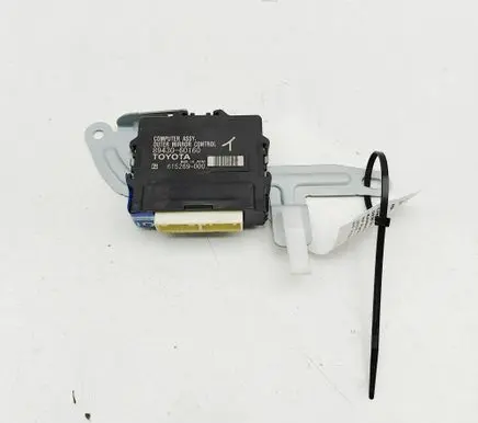 Toyota Land Cruiser (J200) Wing mirror control module 8943060160 615269000