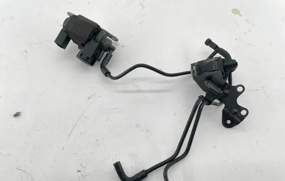 Audi A7 S7 4G Turbo solenoid valve 059906627L