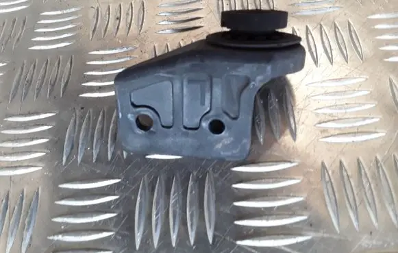Hyundai ix35 Radiator support slam panel bracket 
