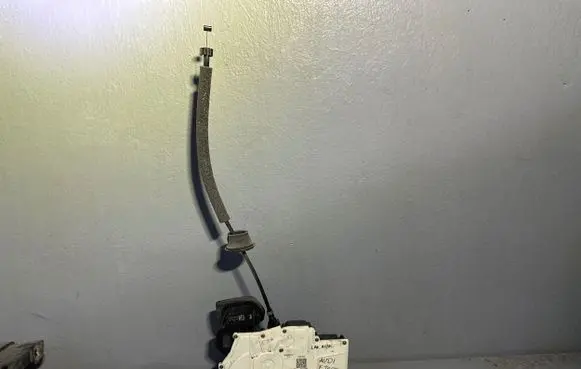 Audi e-tron Rear door lock 4K0839016Q V038314 40980185A
