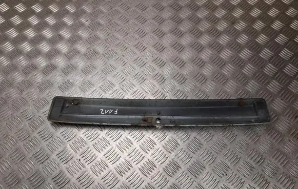 Mercedes-Benz 190 230 W110 W111 Other sill/pillar trim element 112
