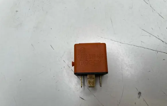 BMW 3 E46 Other relay 1378238