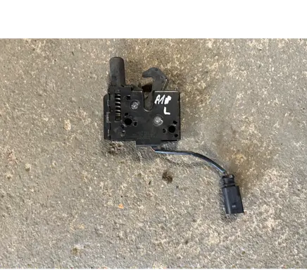 Audi A1 Engine bonnet/hood lock/catch 82A823509