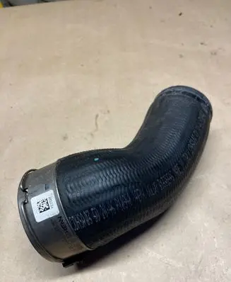 Volvo V40 Intercooler hose/pipe P31370408 31338545