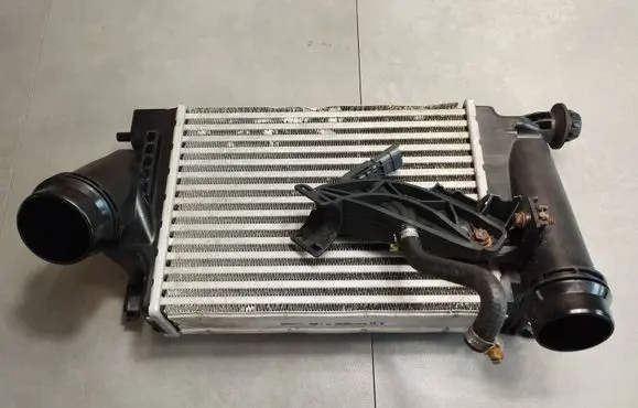 Renault Kadjar Intercooler radiator 144614EB0A 8629911