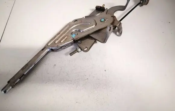 Handbrake/parking brake lever assembly