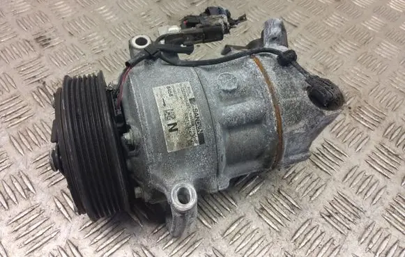 Nissan Qashqai J12 Air conditioning (A/C) compressor (pump) 926006ub0a