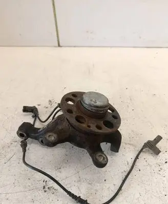 Mercedes-Benz A W169 Front wheel hub