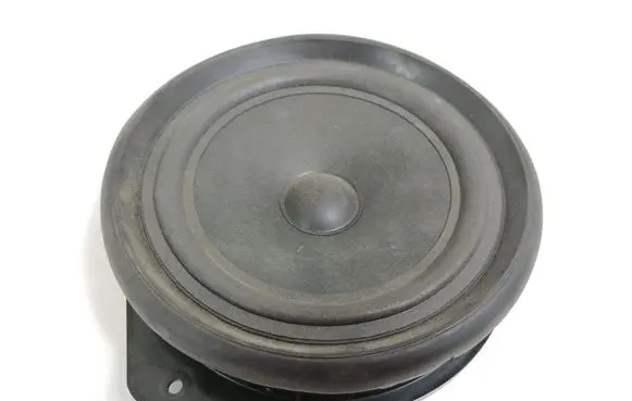 Audi A4 S4 B7 8E 8H Front door speaker 8E0035411