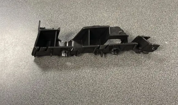 Audi A6 S6 C7 4G Front bumper mounting bracket 4G0801284
