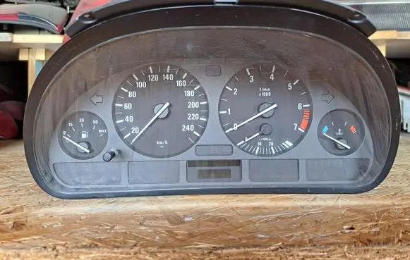 BMW 5 E39 Speedometer (instrument cluster) 62118372359 110008735025