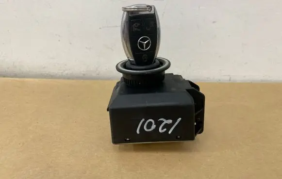 Mercedes-Benz SLK R172 Ignition lock A2129056801