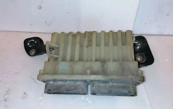 Coolant fan relay