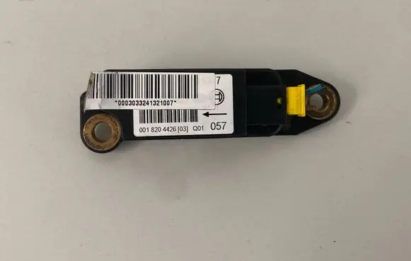 Mercedes-Benz C W203 Airbag deployment crash/impact sensor 0018204426 000333324132107