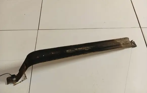 Mazda 6 Fuel tank mounting bracket 