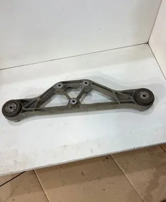 Audi A8 S8 D3 4E Rear differential/diff mount bracket 4E0599285