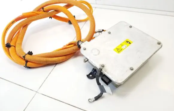 Tesla Model S Other engine bay part 102884300C 103058200E