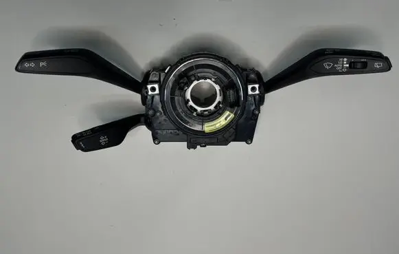 Wiper turn signal indicator stalk/switch