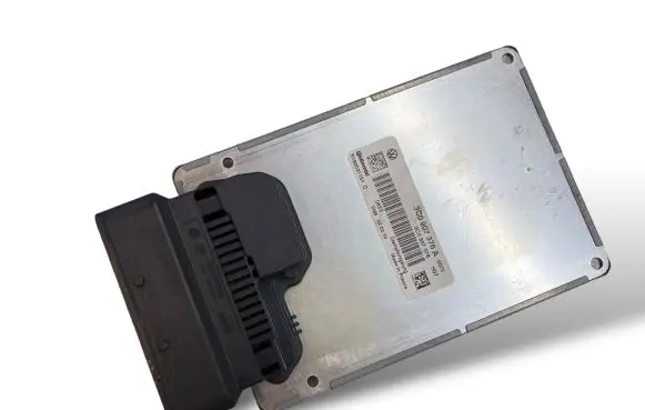 Volkswagen Scirocco Suspension control unit/module 3C0907376A S180031101D
