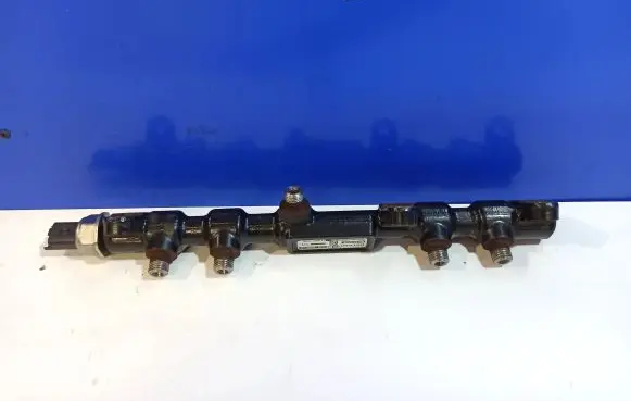 Jaguar X-Type Fuel main line pipe 2S7Q9D280AE R9144Z050B