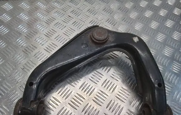 Nissan Navara D40 Front lower control arm/wishbone 54525