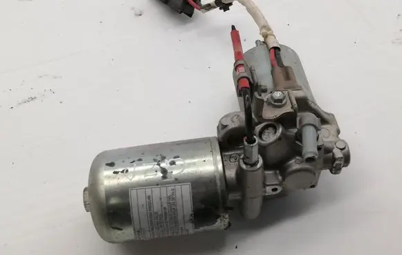 Toyota C-HR I Vacuum pump 4707047070