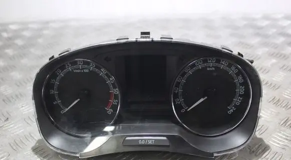 Skoda Rapid (NH) Clock 5JA920701