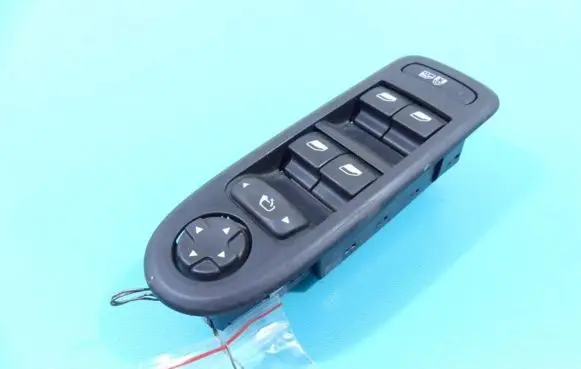 Peugeot 508 Electric window control switch 98026370ZD IMPRK1333996