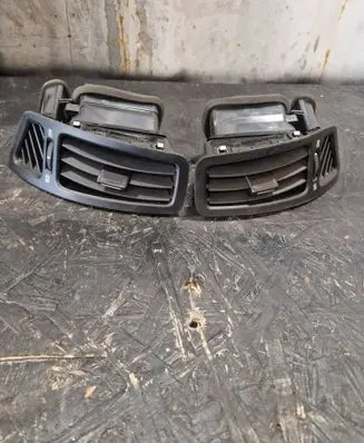 KIA Ceed Dash center air vent grill 974801H000