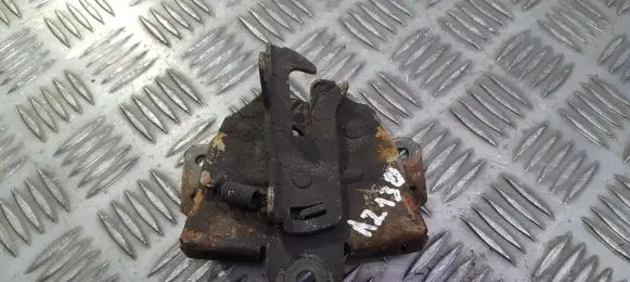 Mitsubishi Pajero Engine bonnet/hood lock/catch