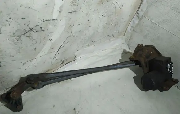 Mitsubishi Space Star Front wiper linkage and motor
