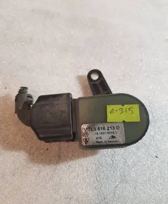 Audi Q7 4L Headlight/headlamp level sensor 7L0616213D 15160100792