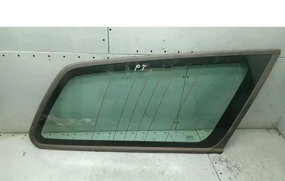 Volvo V50 Rear side window 