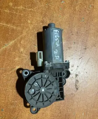 Ford Fiesta Front door window regulator motor 0130821939