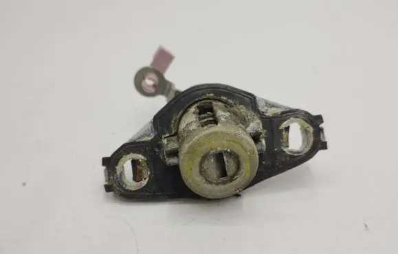 Toyota Corolla E120 E130 Front door lock (next to the handle) 