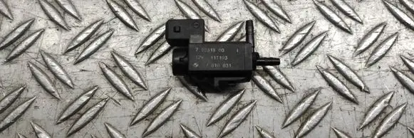 BMW 5 F10 F11 Turbo solenoid valve 70231800 7810831 11T103