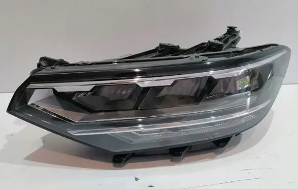 Volkswagen PASSAT B8 Headlight/headlamp