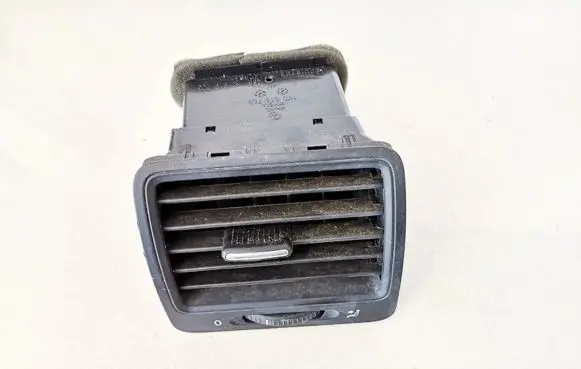 Volkswagen Golf V Dash center air vent grill 1k0819709