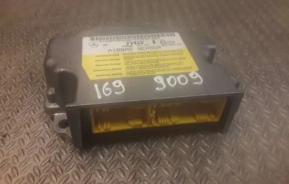 Mercedes-Benz A W169 Airbag control unit/module 1698206626