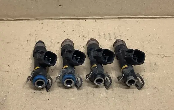 Fuel injectors set