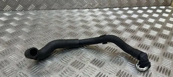 Toyota RAV 4 (XA40) Engine coolant pipe/hose