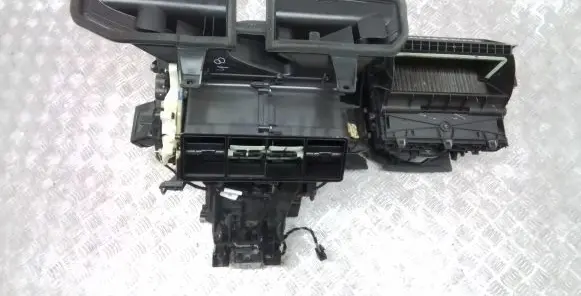 Volkswagen Jetta USA Interior heater climate box assembly 5QM816002F 5Q0907521C
