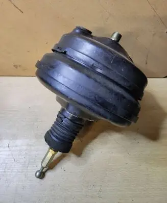 Audi A6 S6 C5 4B Brake booster 4B3612105A